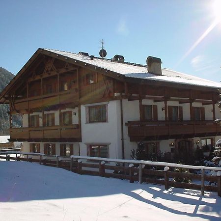 Residence Gruenwald Valles Kültér fotó