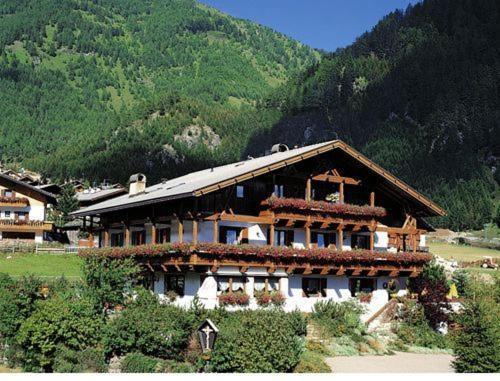 Residence Gruenwald Valles Kültér fotó